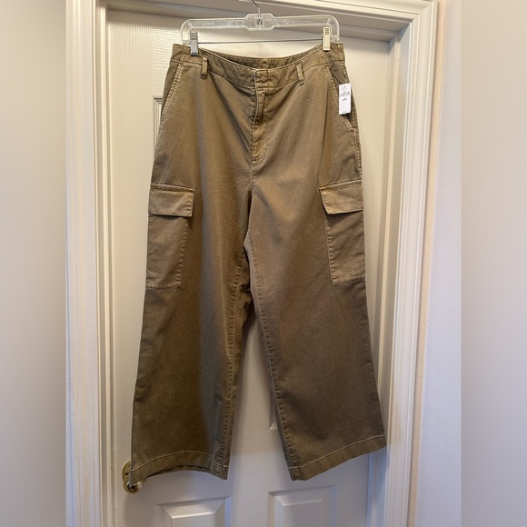 🌀NWT women’s petite loose cargos - Picture 3 of 11